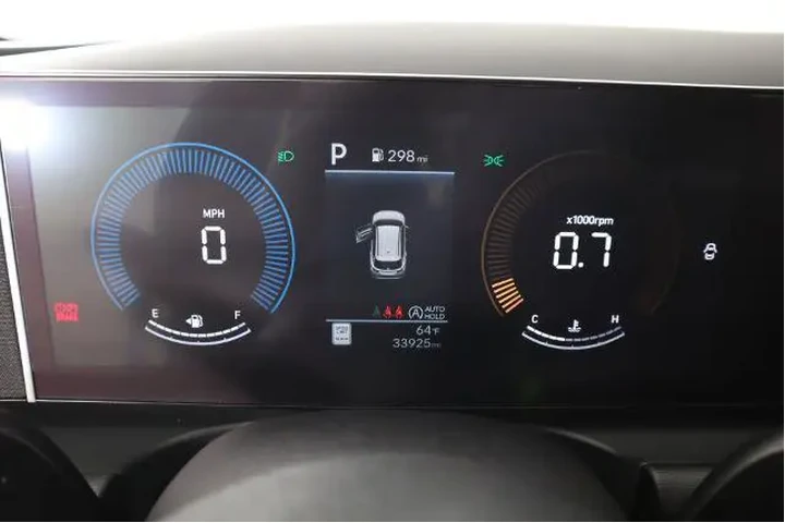 $25976 : Hyundai TUCSON 2025 SEL 4dr image 4