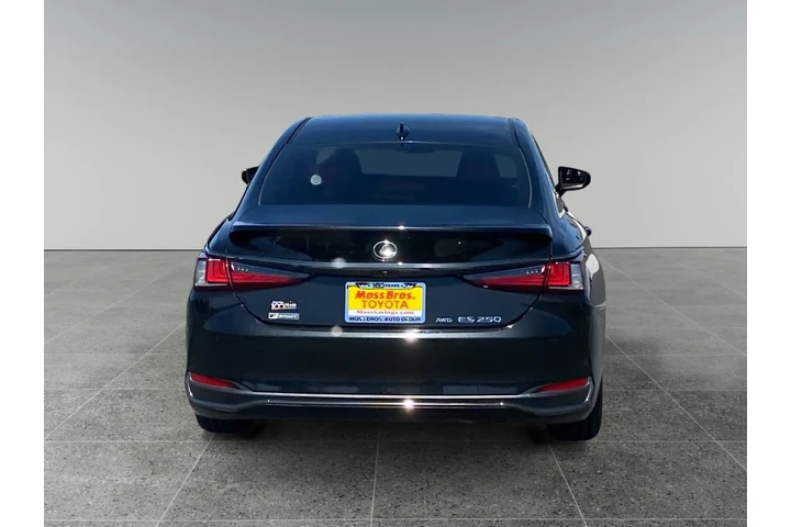 $36409 : Lexus ES 250 2021 AWD F SPOR image 4