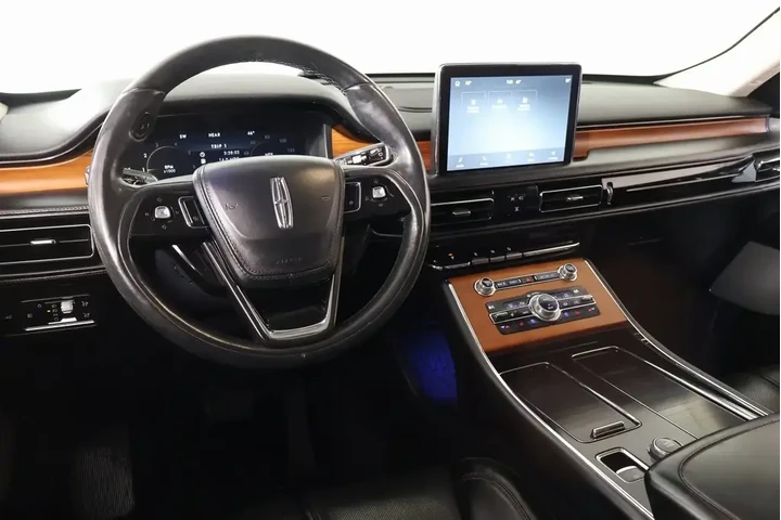 $28679 : Lincoln Aviator 2020 AWD Res image 2