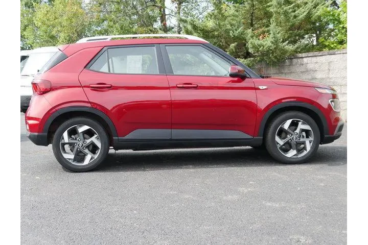 $18295 : Hyundai VENUE 2023 Limited 4 image 8