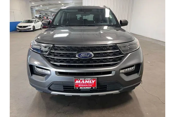 $26970 : Ford Explorer 2023 AWD XLT 4 image 8