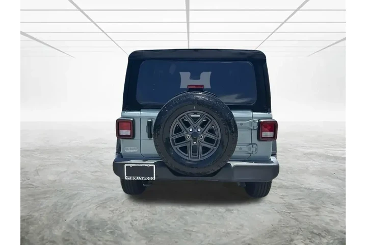 $32335 : Jeep Wrangler 2024 4x4 Sport image 5