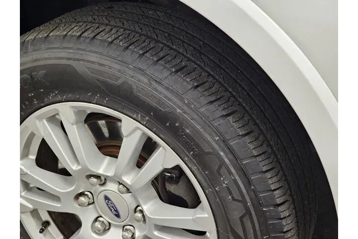 $17462 : Ford F-150 2016 4x2 Lariat 4 image 9