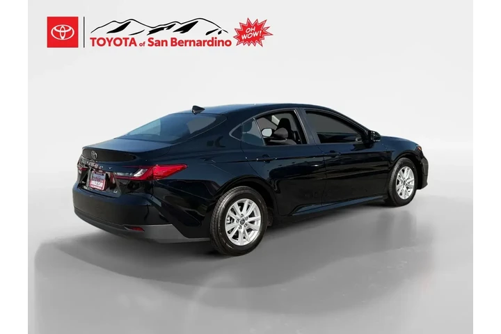 $29977 : Toyota Camry 2025 SE 4dr Sed image 5