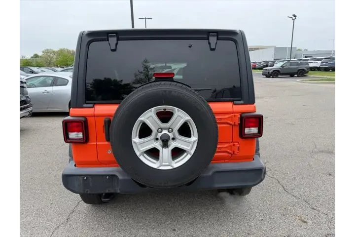 $23866 : Jeep Wrangler Unlimited 2018 image 4