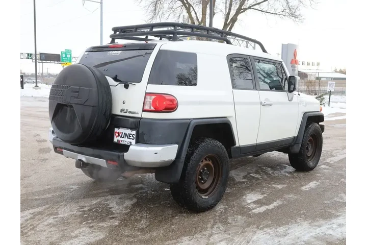 $11990 : Toyota FJ Cruiser 2010 4x4 4 image 8