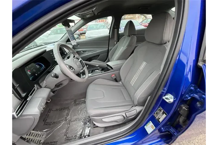 $27585 : Hyundai ELANTRA 2025 SEL Con image 10