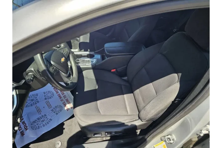 $8995 : 2018 Malibu LT image 10