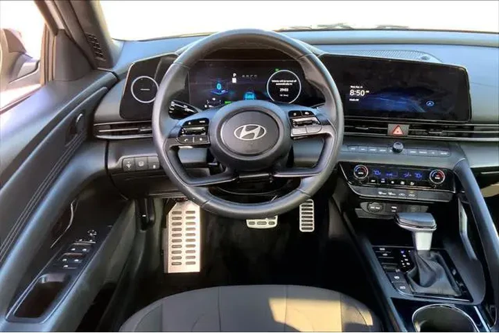 $24597 : Hyundai ELANTRA Hybrid 2025 image 6