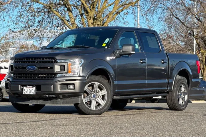 $27695 : Ford F-150 2020 4x4 XLT 4dr image 1