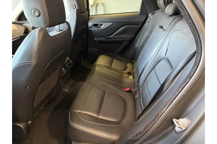 $22249 : Jaguar F-PACE 2018 AWD 25t R image 9