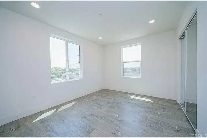 $3095 : Beautiful Home 3B/2B image 5