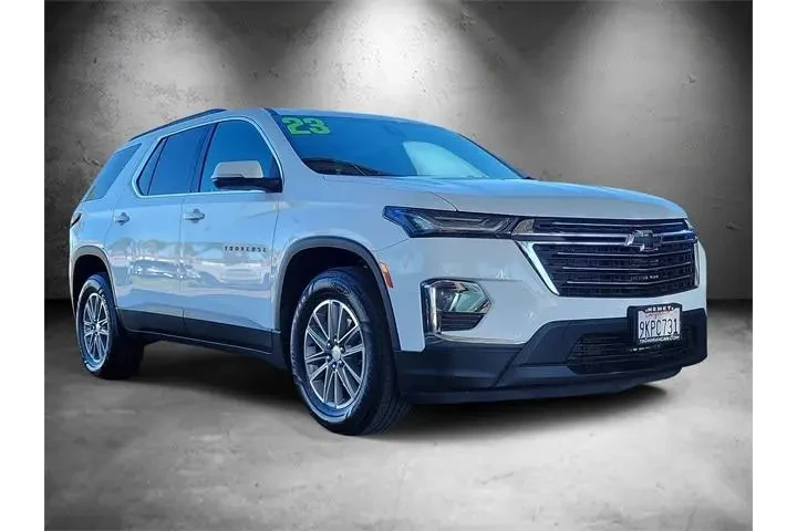 $28819 : Chevrolet Traverse 2023 LT C image 2