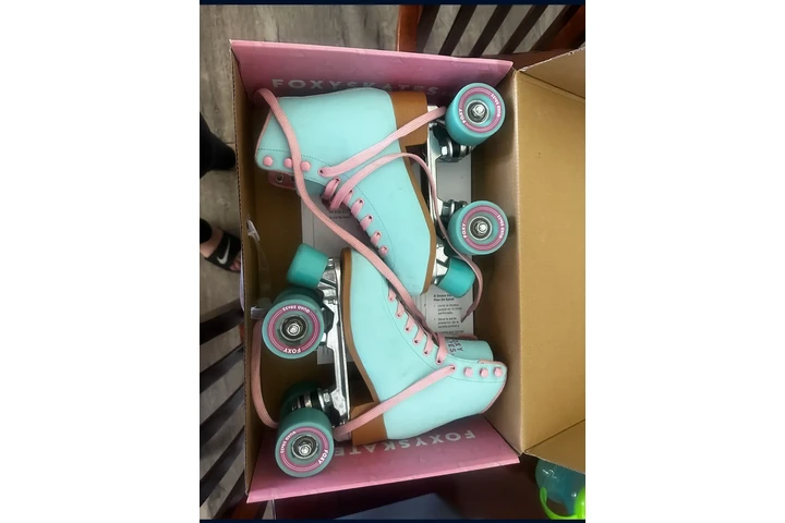 $60 : Patines foxy image 4