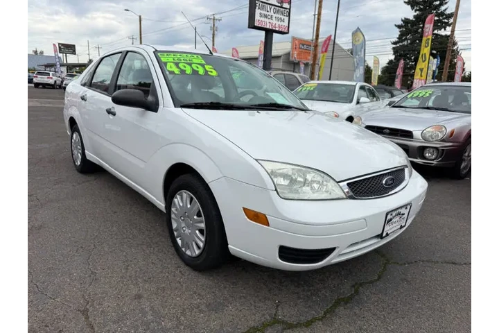 $4995 : 2005 Focus ZX4 S image 3