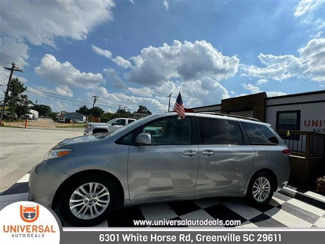 $17500 : 2011 TOYOTA SIENNA image 8