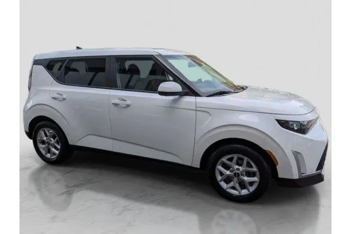 $17500 : Kia Soul 2023 S 4dr Crossove image 5