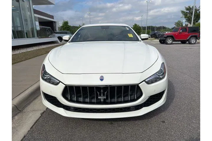 $19898 : Maserati Ghibli 2019 4dr Sed image 9