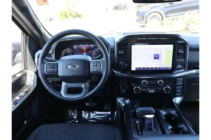 $39880 : Ford F-150 2023 4x4 XLT 4dr image 8