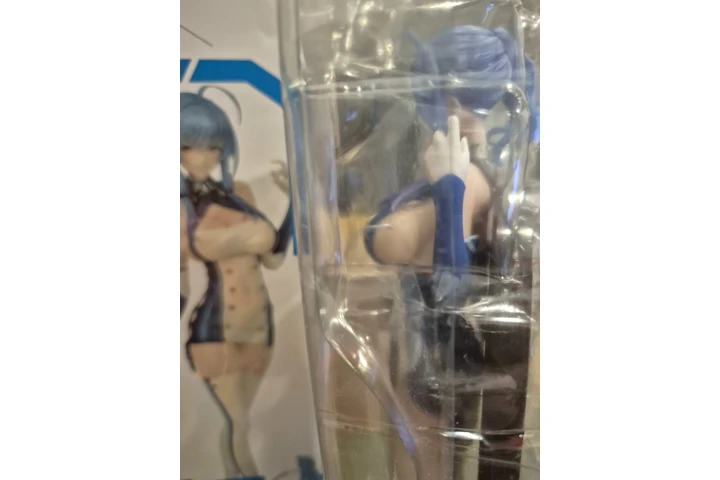 $150 : Anime Dolls y Cargador de Pila image 1