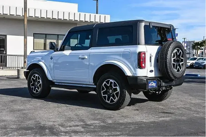 $38988 : Ford Bronco 2023 4x4 Base 2d image 6