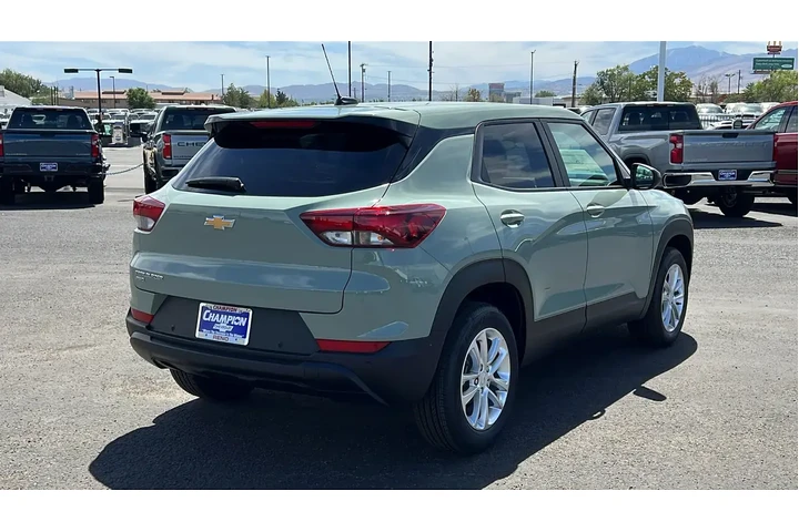 $27984 : Chevrolet Trailblazer 2026 4 image 5