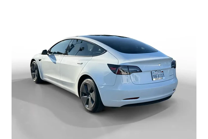 $26324 : Tesla Model 3 2022 AWD Long image 3