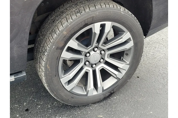 $33290 : GMC Yukon 2018 4x4 Denali 4d image 10