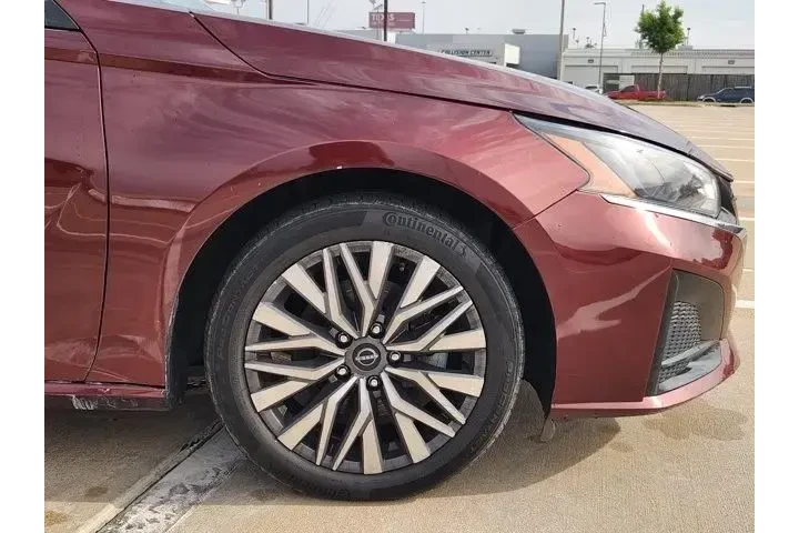 $21847 : Nissan Altima 2023 2.5 SV 4d image 8