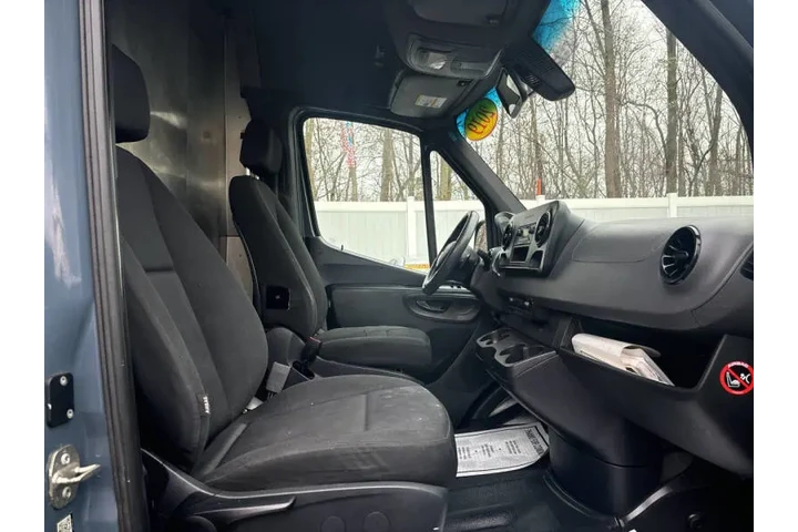 $19499 : 2019 Mercedes-Benz Sprinter 2 image 9