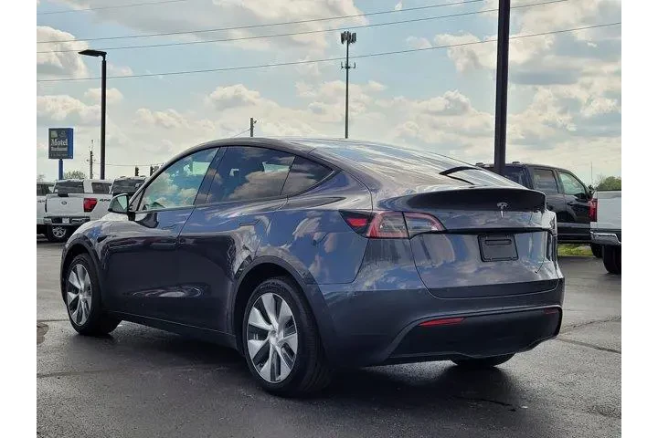 $29295 : Tesla Model Y 2022 AWD Long image 5