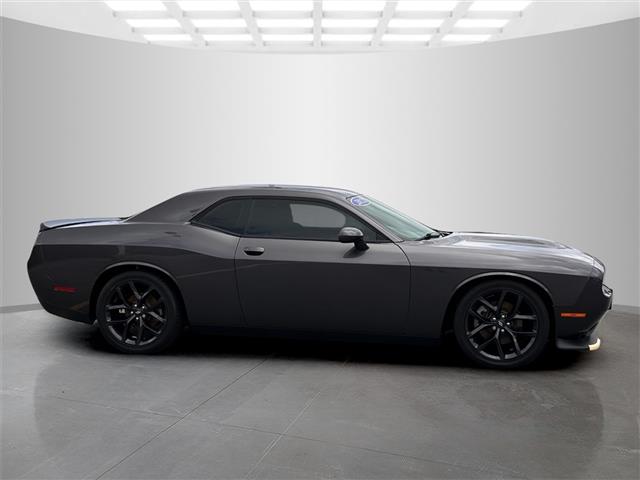 $26997 : Pre-Owned 2021 Challenger GT image 4
