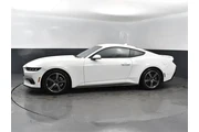 $29369 : Ford Mustang 2024 EcoBoost 2 thumbnail