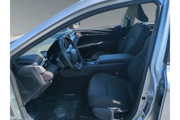 $29400 : Toyota Camry 2025 SE 4dr Sed image 9