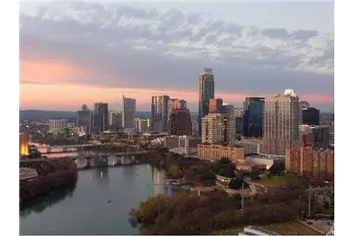 $4450 : Rental property with 3 bedro image 4