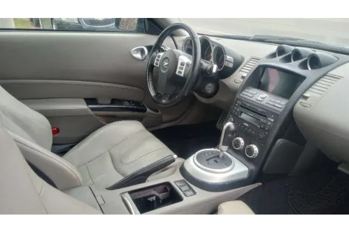 $17900 : 2007 350Z image 9