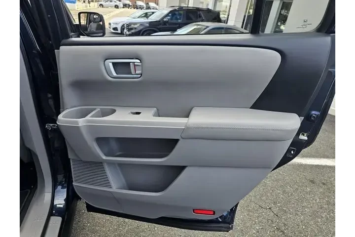 $12898 : Honda Pilot 2012 4x4 EX-L 4d image 10