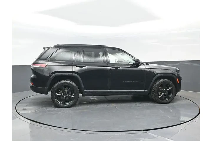 $26400 : Jeep Grand Cherokee 2023 4x4 image 3