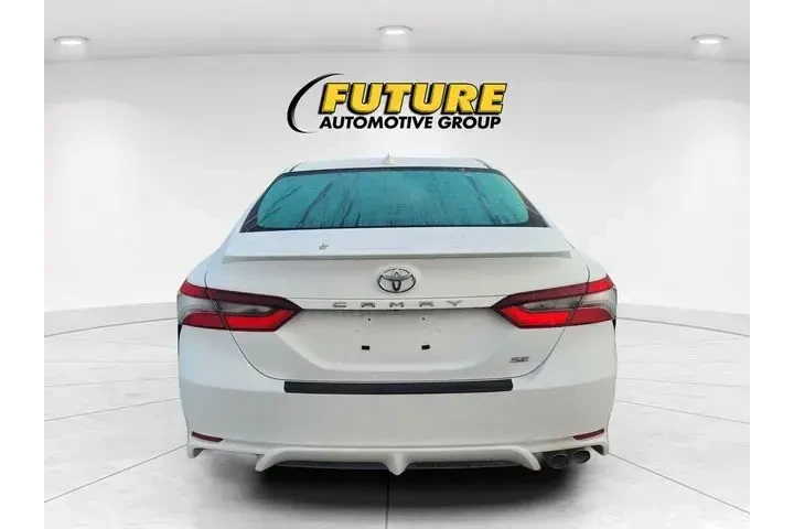 $25997 : Toyota Camry 2024 SE 4dr Sed image 4
