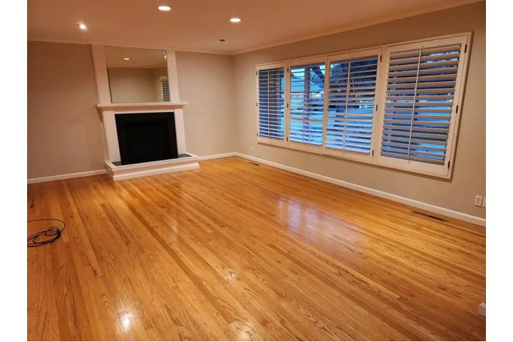 $2500 : Lovely Home for rent image 2