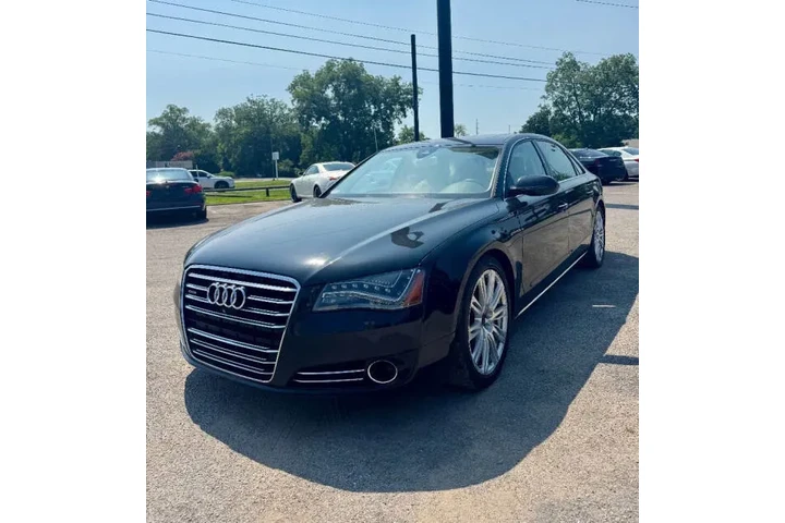 $10900 : 2013 A8 L 4.0T quattro image 2