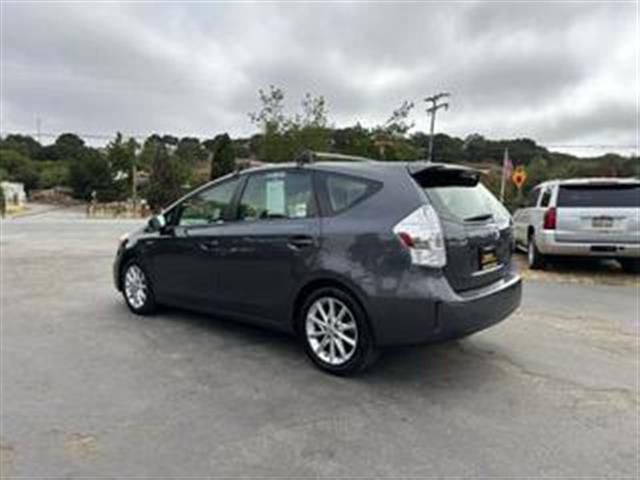 $10999 : 2013 TOYOTA PRIUS V image 8