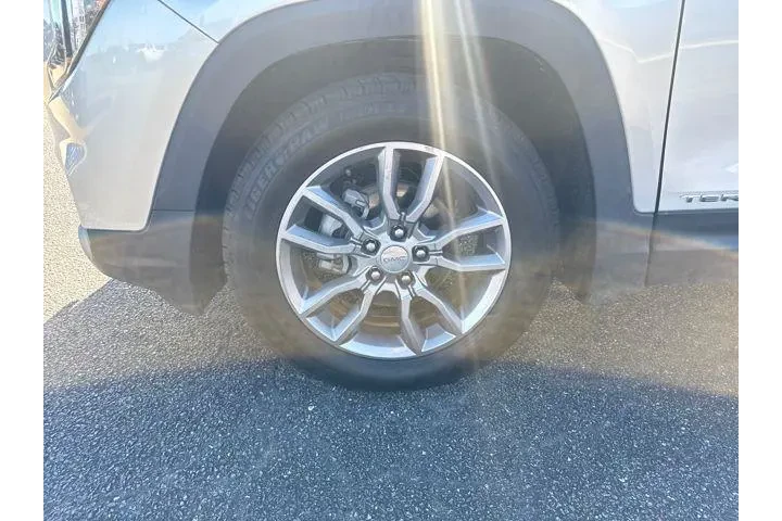 $23800 : GMC Terrain 2022 AWD SLT 4dr image 9