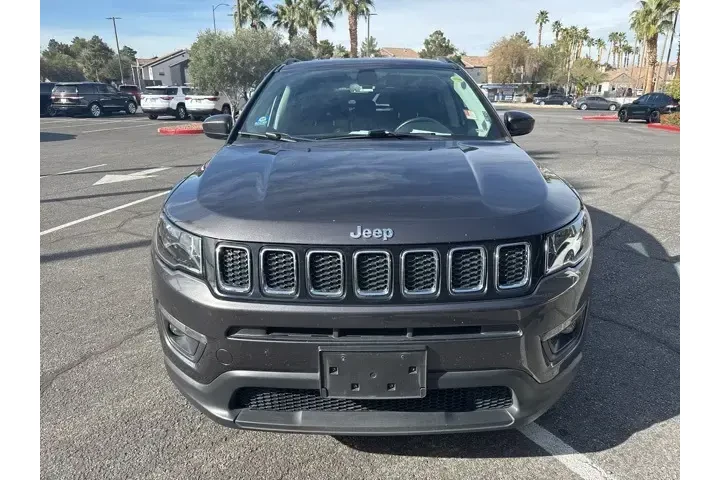 $16809 : Jeep Compass 2019 4x4 Latitu image 2