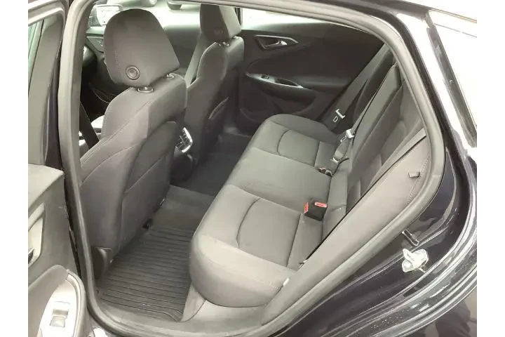 $22550 : Chevrolet Malibu 2023 LT 4dr image 9