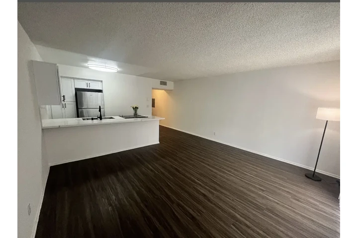 $1450 : 2 Apartamento de  ubicado en e image 3