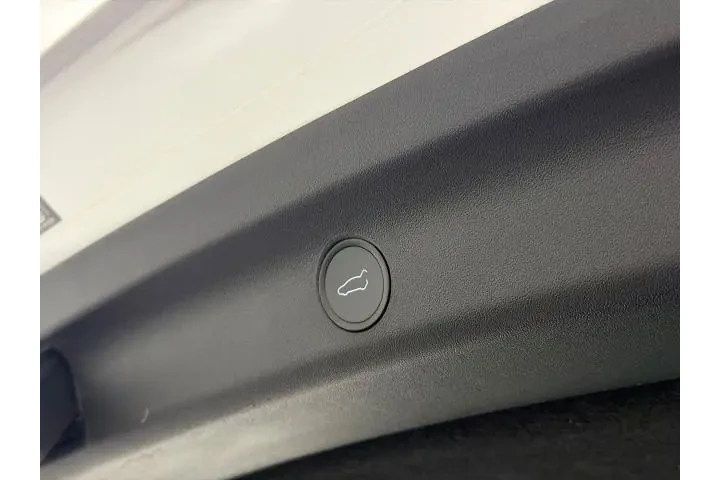 $24750 : Tesla Model Y 2021 AWD Long image 9