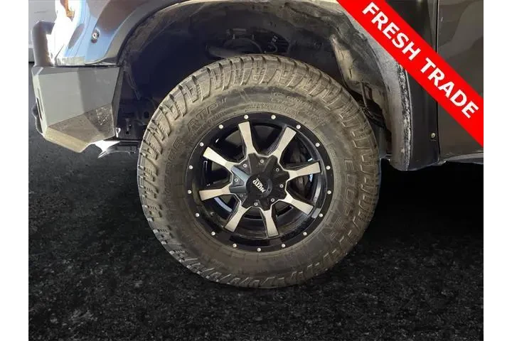 $37000 : Toyota Tundra 2017 4x4 Limit image 6