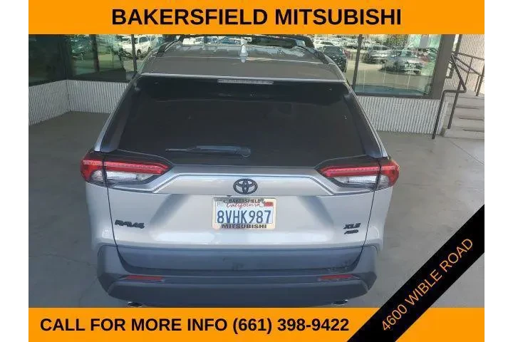$25699 : Toyota RAV4 2021 AWD XLE 4dr image 10