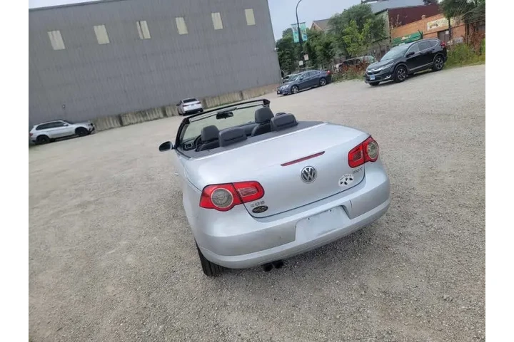 $3900 : 2007 Eos 2.0T image 5